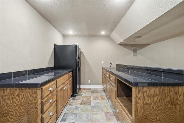 15088 Sherwood Street, Leawood, KS 66224