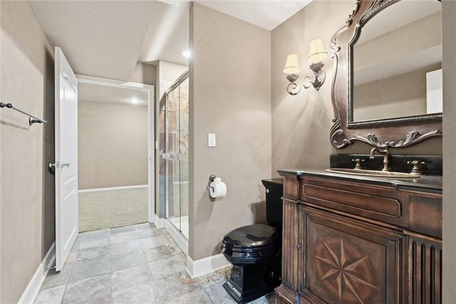 15088 Sherwood Street, Leawood, KS 66224