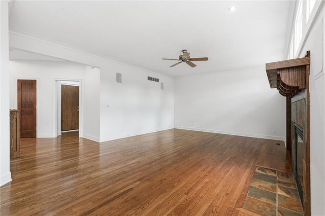 15088 Sherwood Street, Leawood, KS 66224