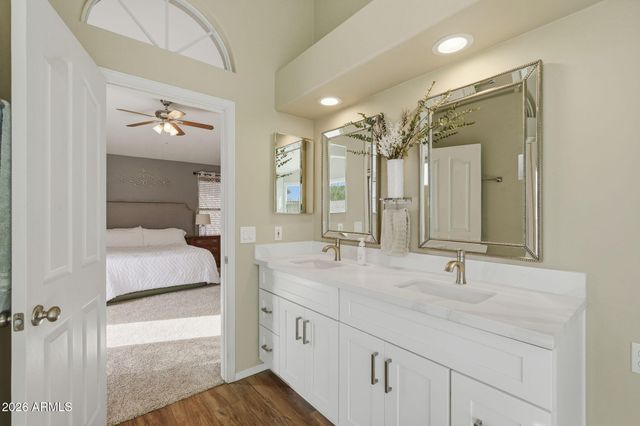 435 W NIDO Circle, Mesa, AZ 85210