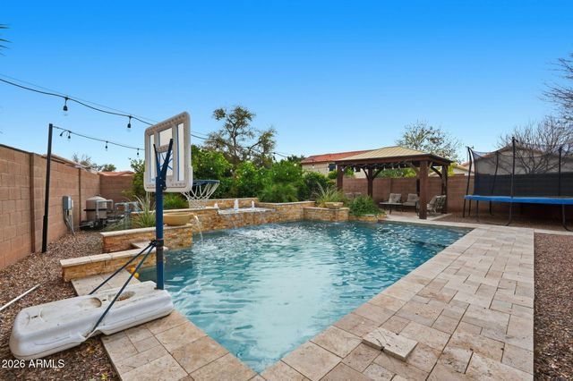 435 W NIDO Circle, Mesa, AZ 85210