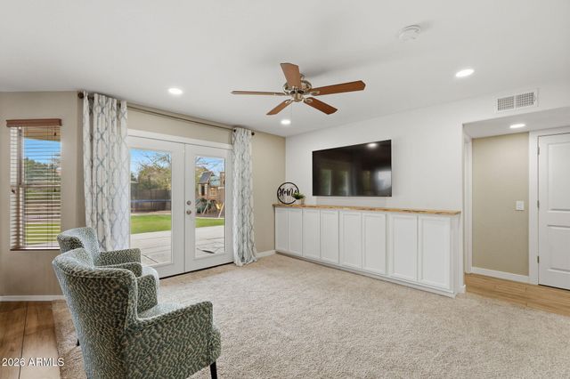 435 W NIDO Circle, Mesa, AZ 85210