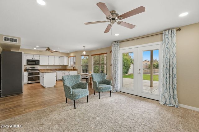 435 W NIDO Circle, Mesa, AZ 85210