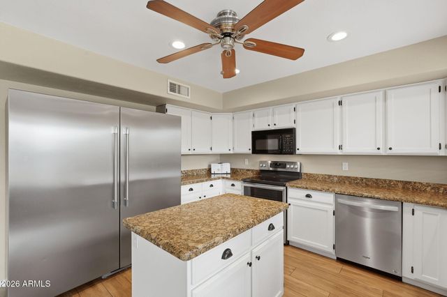 435 W NIDO Circle, Mesa, AZ 85210