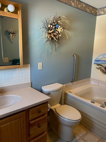 5 Ledgeview Way, Plymouth, NH 03264