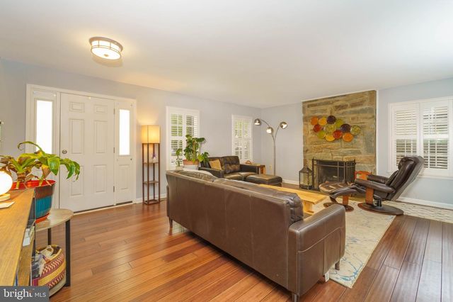6224 CAPELLA AVE, Burke, VA 22015