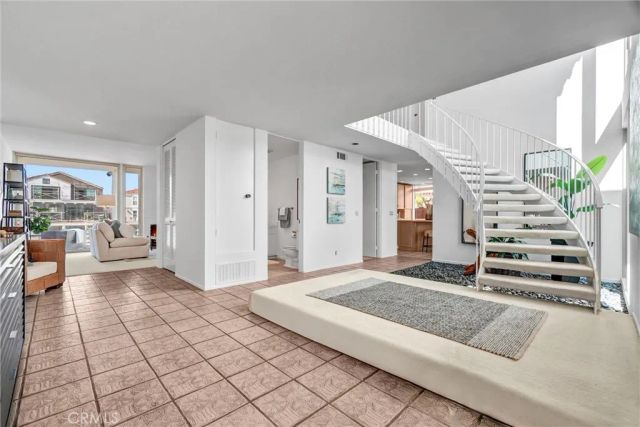 16385 Ardsley, Huntington Beach, CA 92649