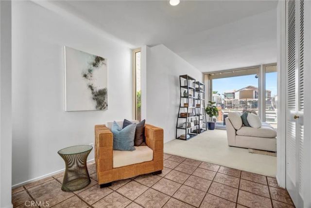 16385 Ardsley, Huntington Beach, CA 92649