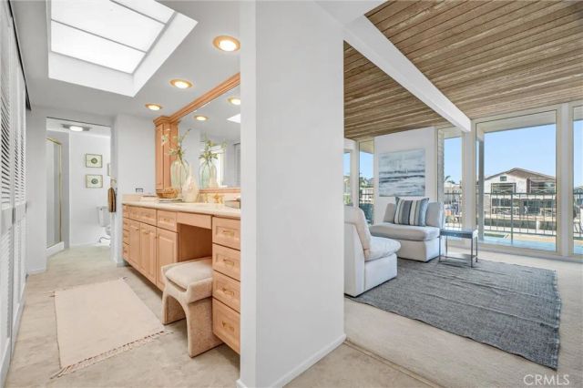 16385 Ardsley, Huntington Beach, CA 92649