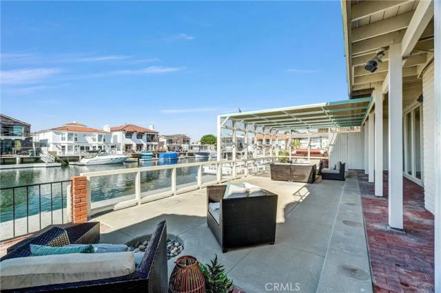 16385 Ardsley, Huntington Beach, CA 92649