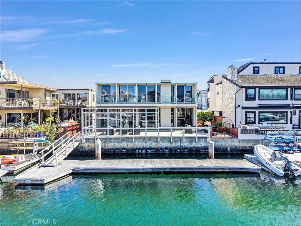 16385 Ardsley, Huntington Beach, CA 92649