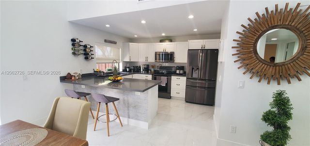 6005 NW 170th Terrace, Hialeah, FL 33015