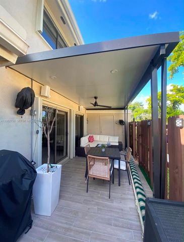6005 NW 170th Terrace, Hialeah, FL 33015