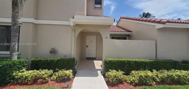 6005 NW 170th Terrace, Hialeah, FL 33015