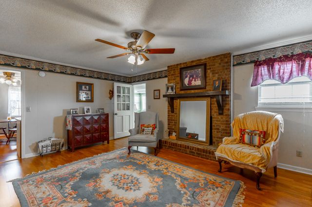 180 Dailey Hill Terrace, Ringgold, GA 30736