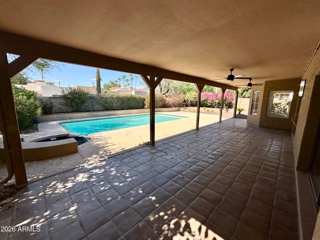 10570 E SAN SALVADOR Drive, Scottsdale, AZ 85258