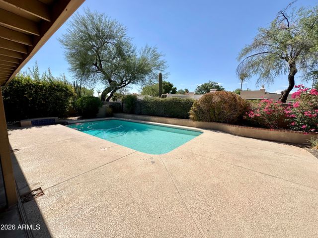 10570 E SAN SALVADOR Drive, Scottsdale, AZ 85258