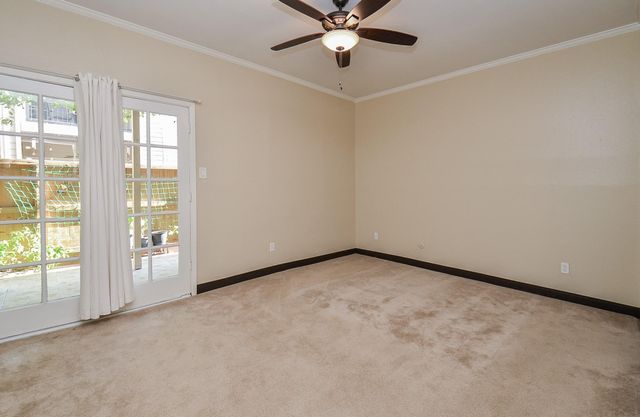 2001 Bering Drive 3M, Houston, TX 77057
