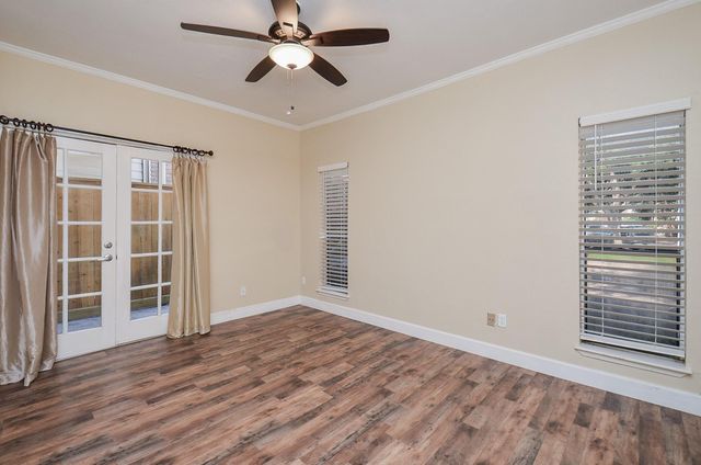 2001 Bering Drive 3M, Houston, TX 77057