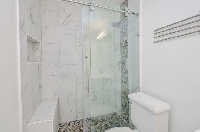 2001 Bering Drive 3M, Houston, TX 77057