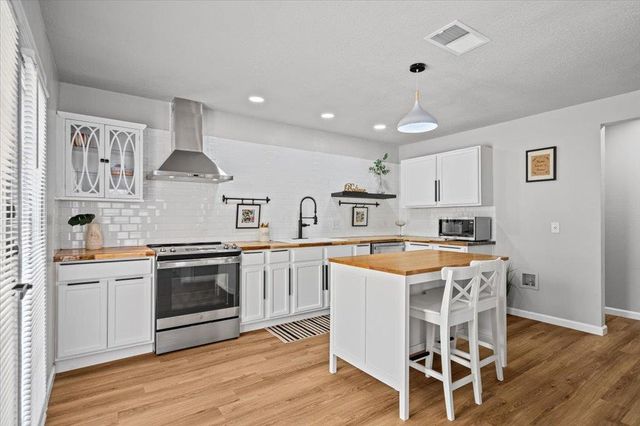 2411 Glen Field DR, Cedar Park, TX 78613