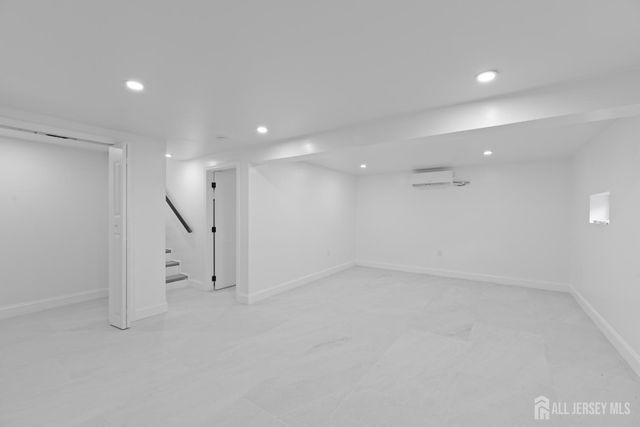 537 Ford Avenue, Fords, NJ 08863