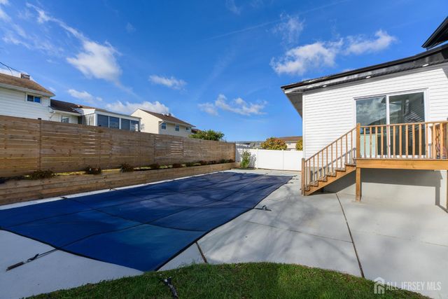 537 Ford Avenue, Fords, NJ 08863