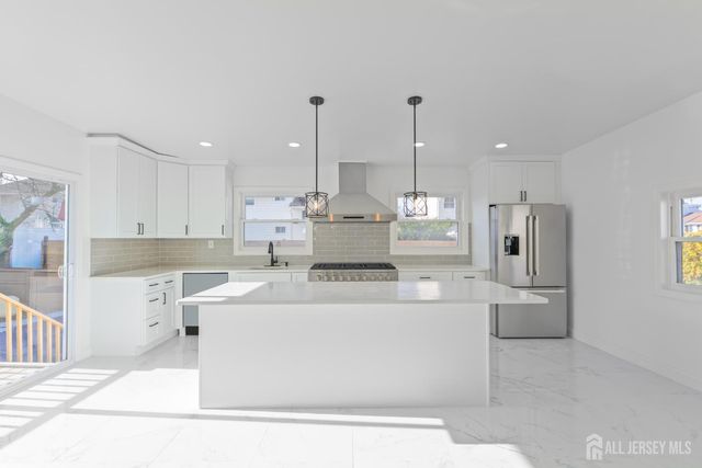 537 Ford Avenue, Fords, NJ 08863