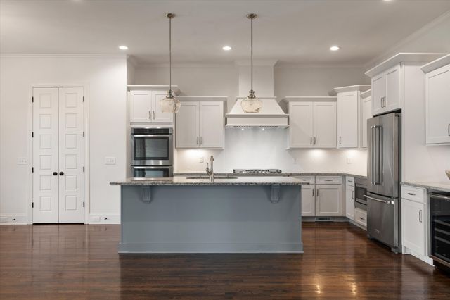 4011 Pinwheel Ct, Arrington, TN 37014