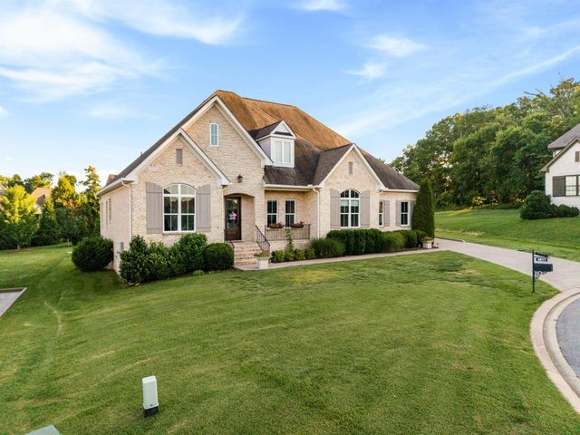 4011 Pinwheel Ct, Arrington, TN 37014