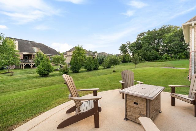 4011 Pinwheel Ct, Arrington, TN 37014