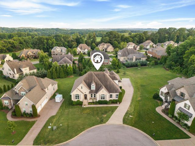 4011 Pinwheel Ct, Arrington, TN 37014