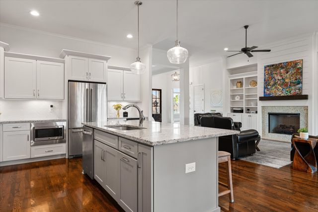 4011 Pinwheel Ct, Arrington, TN 37014