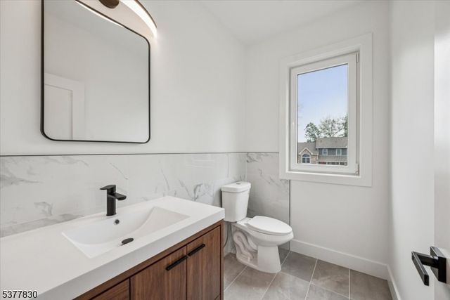 11 Eagles Nest Ter, West Milford Twp., NJ 07480