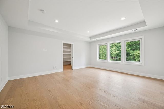 11 Eagles Nest Ter, West Milford Twp., NJ 07480