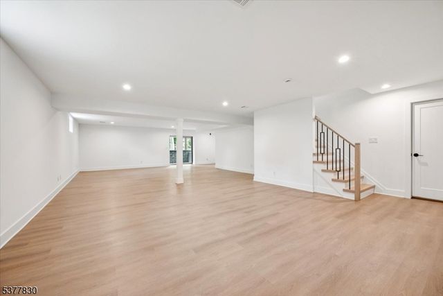 11 Eagles Nest Ter, West Milford Twp., NJ 07480