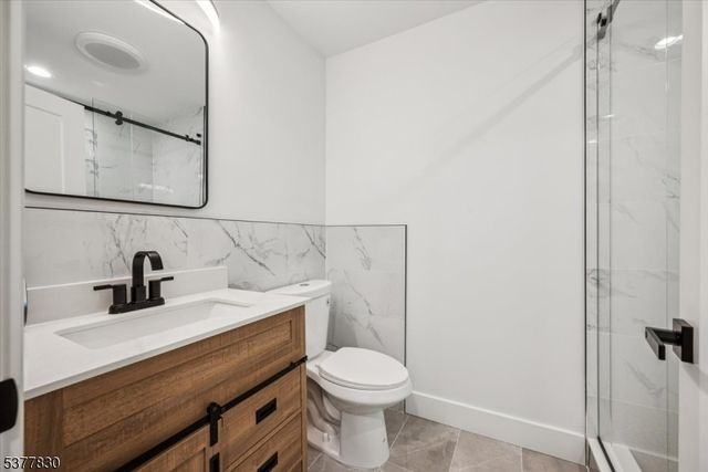 11 Eagles Nest Ter, West Milford Twp., NJ 07480