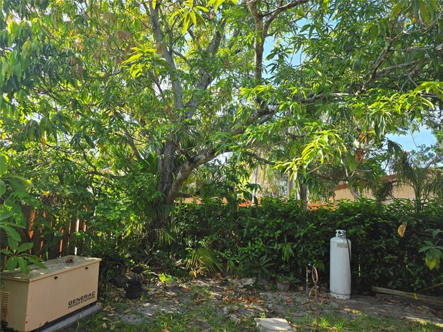 7468 NW 33rd St 7468, Lauderhill, FL 33319