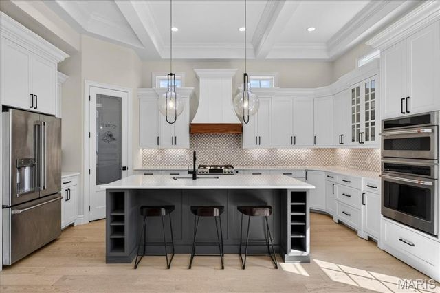 1334 Beverly Avenue, Glendale, MO 63122