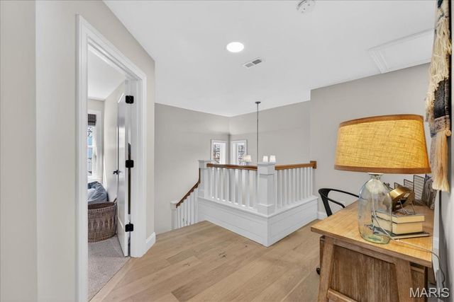 1334 Beverly Avenue, Glendale, MO 63122