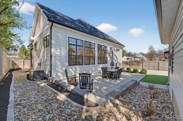 1334 Beverly Avenue, Glendale, MO 63122