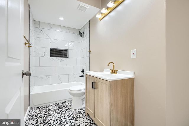 1029 N BENTALOU ST, Baltimore, MD 21216