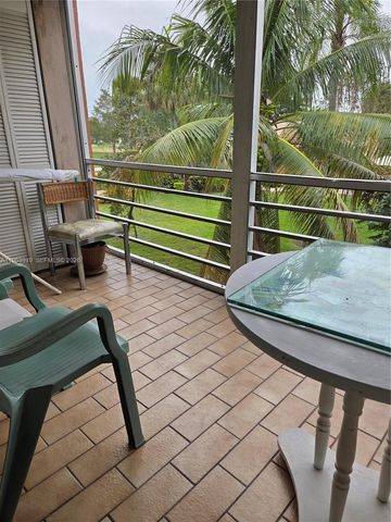 8834 W Mcnab Rd 201, Tamarac, FL 33321