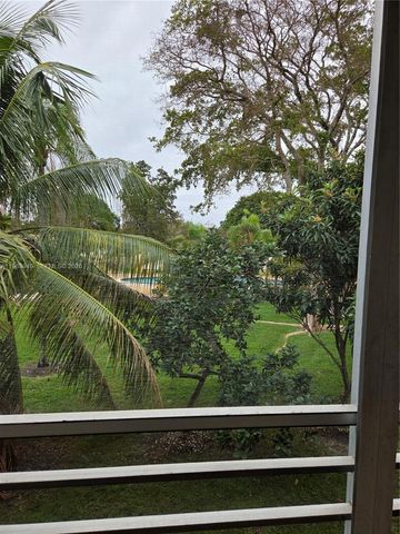 8834 W Mcnab Rd 201, Tamarac, FL 33321