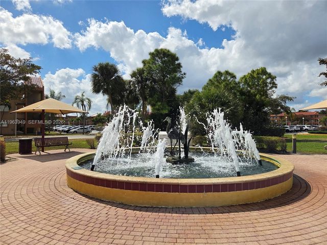 8834 W Mcnab Rd 201, Tamarac, FL 33321