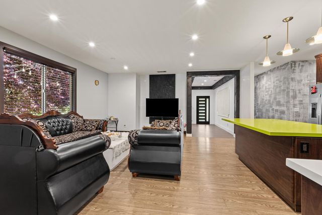 7606 Sycamore Dr, Citrus Heights, CA 95610