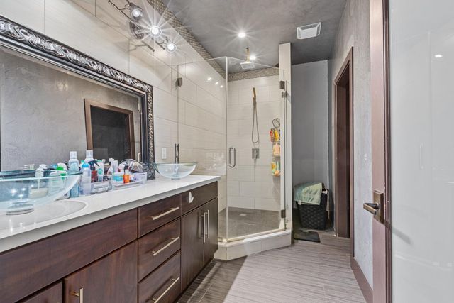 7606 Sycamore Dr, Citrus Heights, CA 95610