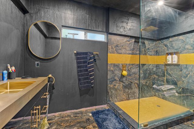 7606 Sycamore Dr, Citrus Heights, CA 95610