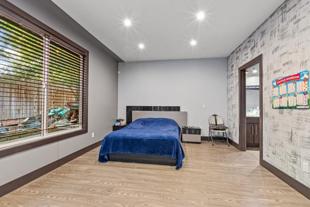 7606 Sycamore Dr, Citrus Heights, CA 95610