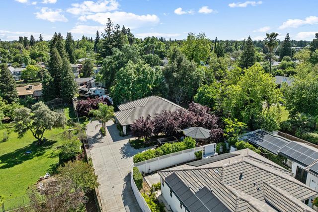 7606 Sycamore Dr, Citrus Heights, CA 95610